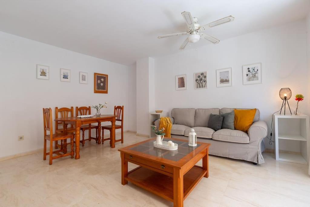 Apartamento Fuengirola Beach Apartment Luaran gambar
